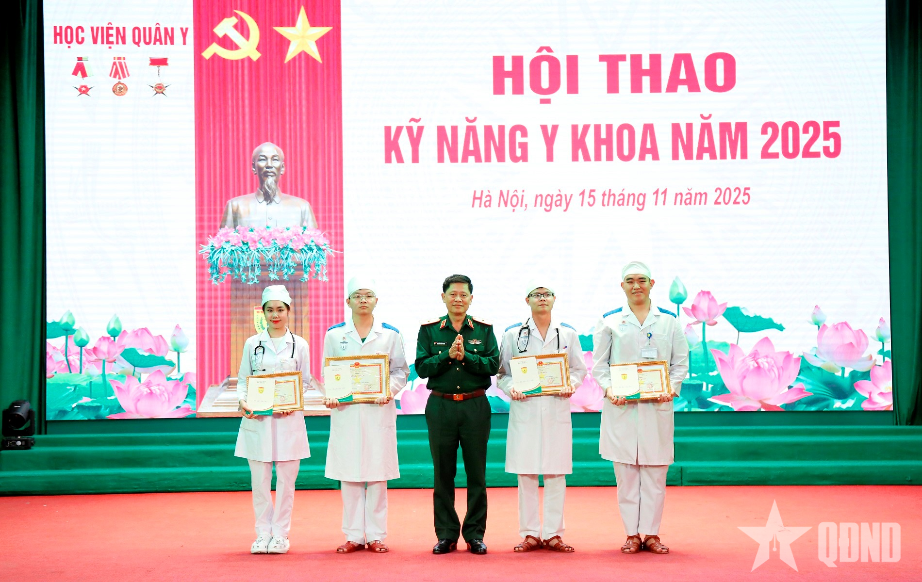 Học viện Quân y rèn luyện kỹ năng y khoa cho học viên
